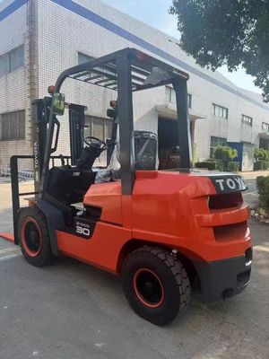 3トン3000kg 日本製ISUZUエンジンを備えた二手トヨタフォークリフト FDZN30