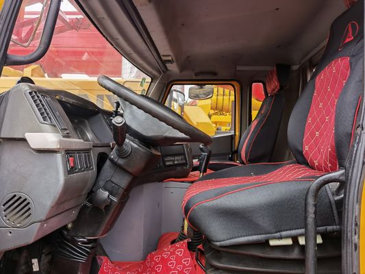 SANY STC250 モバイルクレーン 25トンの持ち上げ能力とオリジナルの水力シリンダー