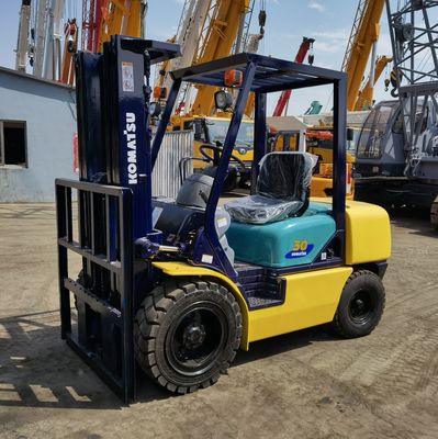 1200mmフォーク長 コマツー FD30-14 3TON レストラン用フォークリフト 中古 2ステージ 3ステージ