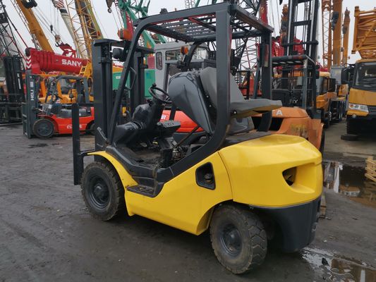 日本から使用されたコマツーFD50フォークリフトFD30FD35 1200mmフォーク長で出荷準備中