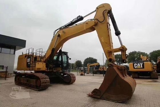74000 KG CAT 374F 地を移動する掘削機 建設作業用の古用掘削機