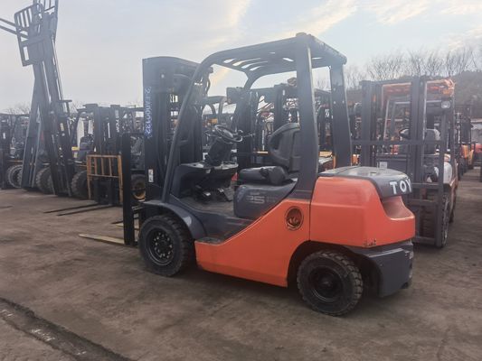 日本製 トヨタ FD25 ディーゼルフォークリフト