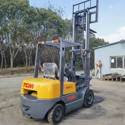 2.5トンのTCMフォークリフト FD25T5 標準的な総寸法を持つ2.5トンのフォークリフト