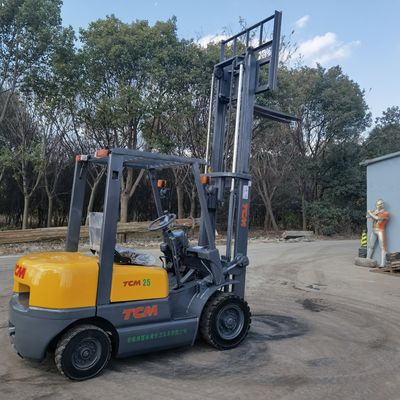2.5トンのTCMフォークリフト FD25T5 標準的な総寸法を持つ2.5トンのフォークリフト