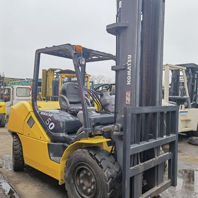 上海 インストック コマツー FD50-10 5トンのフォークリフト 2.5トンの3トンの3.5トンの5トンの7トンの15トンの