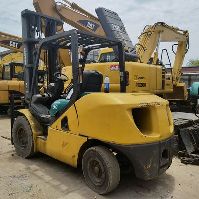 5トンのフォークリフト コマツー FD50-10 FD50-7 FD50 手動電源と良好な状態