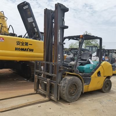 5トンのフォークリフト コマツー FD50-10 FD50-7 FD50 手動電源と良好な状態