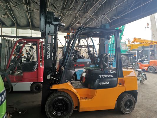工業用2.5トンのガソリンディーゼルフォークリフト トヨタシートリフト 高さ4.8m4.5m6m使用