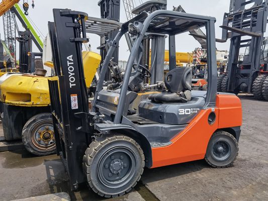 3000 kg ガソリンエンジン トヨタ 8F30 重荷用水力ディーゼルフォークリフト