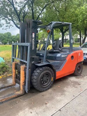 トヨタ 8f50 倉庫輸送用 4輪フォークリフト 5トンのディーゼルフォークリフト
