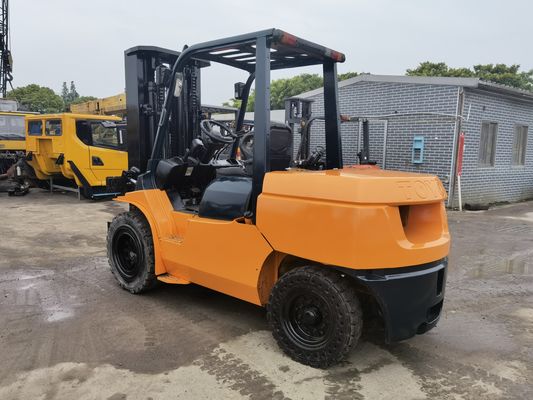 中古トヨタ7F50フォークリフト 3トン5トン7トン 普通のフォーク幅の日本製バンド