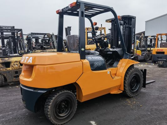 トヨタ5トンのフォークリフト 既成FD50 7f50 8f30 3トンのフォークリフト 5トンのディーゼルフォークリフト