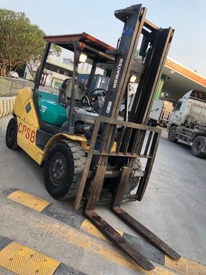 日本製のコマツー3トンFD30/FD20/FD25/FD35/FD40/FD50 手動電源付きフォークリフト