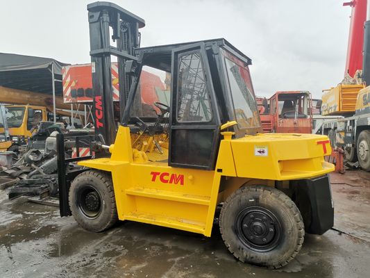 上海で自動歯とディーゼルエンジンの電源を持つ中古TCM FD70Z8フォークリフト