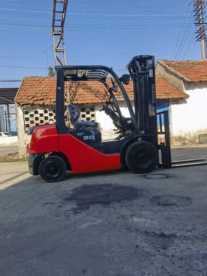 体重KG 3000kg 中古トヨタフォークリフト 3トン FD30 8f30 日本 原産 エネルギー採掘用