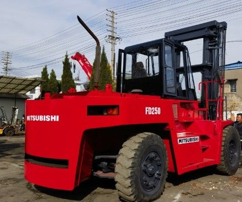 25トンの二手三?? FD250ディーゼルフォークリフトで優れたパフォーマンスを体験