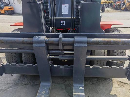 ヘリ FD100 10t フォークリフト 使用状態 10000 kg 重量 ディーゼルエンジンの電源