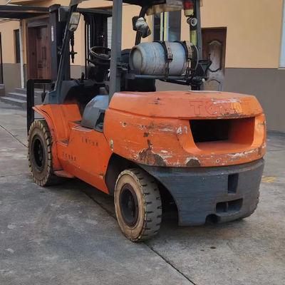 トヨタFD50 5トンのフォークリフトで5000kgの重量で,良好な状態で