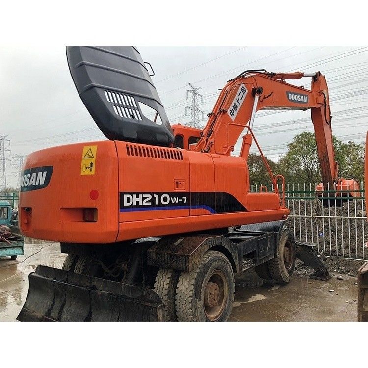 2020年 中古 ドーサン DH210W-7 掘削機 韓国の車輪掘削機 オリジナル ドーサン エンジン