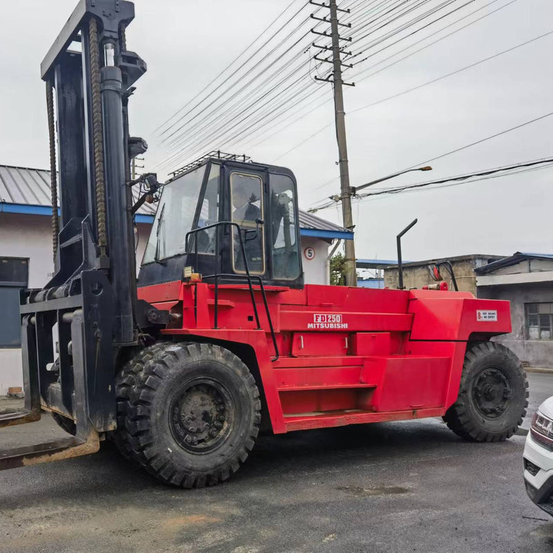 中古の三?? FD250 25トンのディーゼルフォークリフト 総寸法 3254*1086*2000