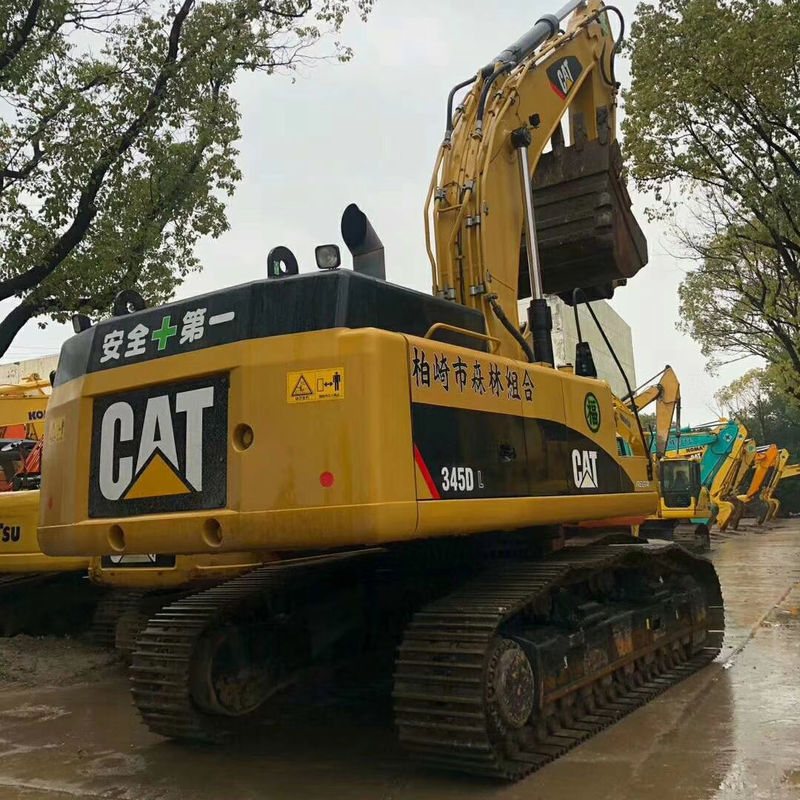 元の水力シリンダーと2001~4000時間の作業時間を持つ中古の CAT 345D 掘削機