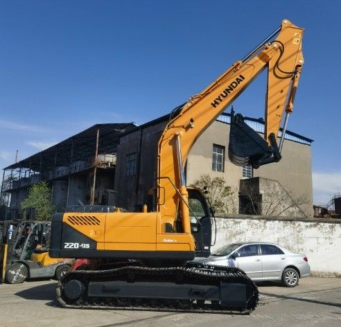 20トンの稼働重量 中古 オリジナルハインダイ 220LC-9S 快速出荷用の掘削機
