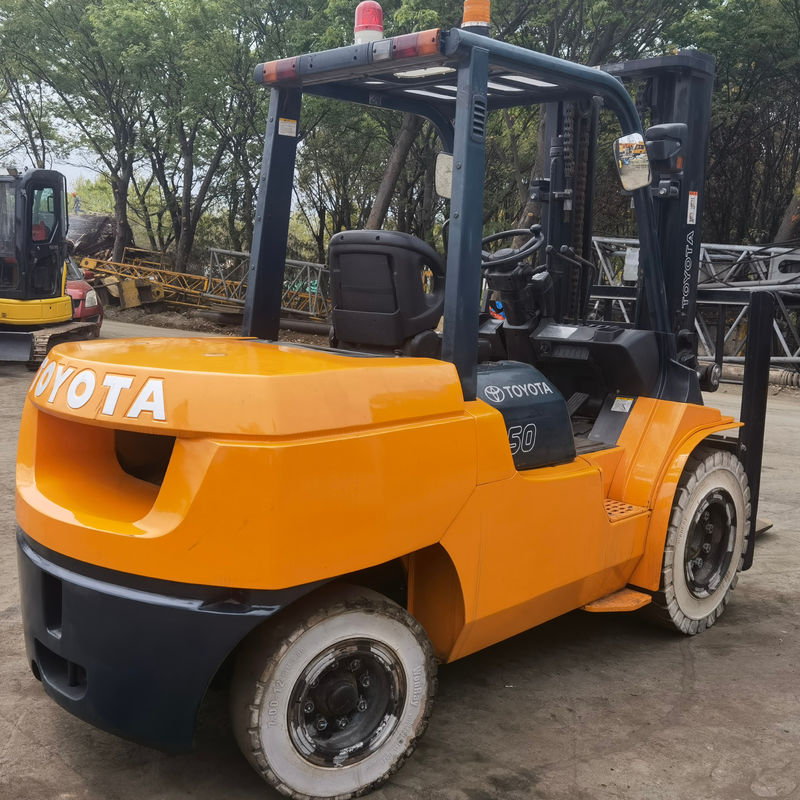 中古トヨタ 4トン 4.5トン 5トン ラジエーターフォークリフト ディーゼルフォークリフト トラック FD40 FD45 FD50