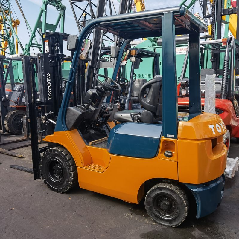 1500kg トヨタ 7FD15 1.5トンのフォークリフト
